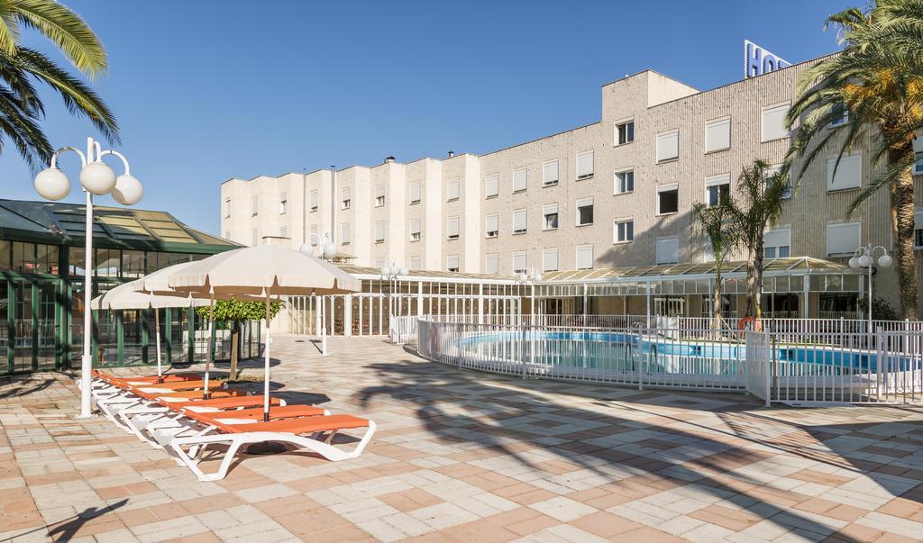 Hotel Ilunion Las Lomas Mérida Exterior foto